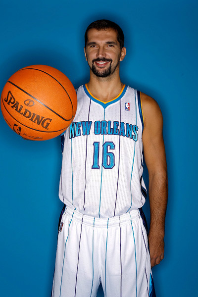 新奥尔良鹈鹕训练开放日，关键时刻单刀错失引欢呼，社区盾在即，球队文化再被提及